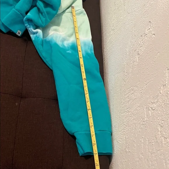 Teal and White Gradient Sweatshirt w/ WHT Horse Logo Art ( M) - Picture 4 of 9